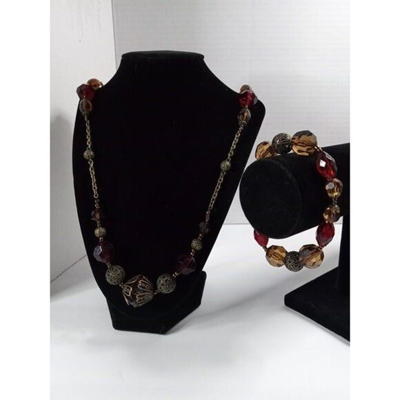 Vintage Avon Necklace and Bracelet Set Reds Oranges And Brass Clad Lucite - Picture 5 of 8